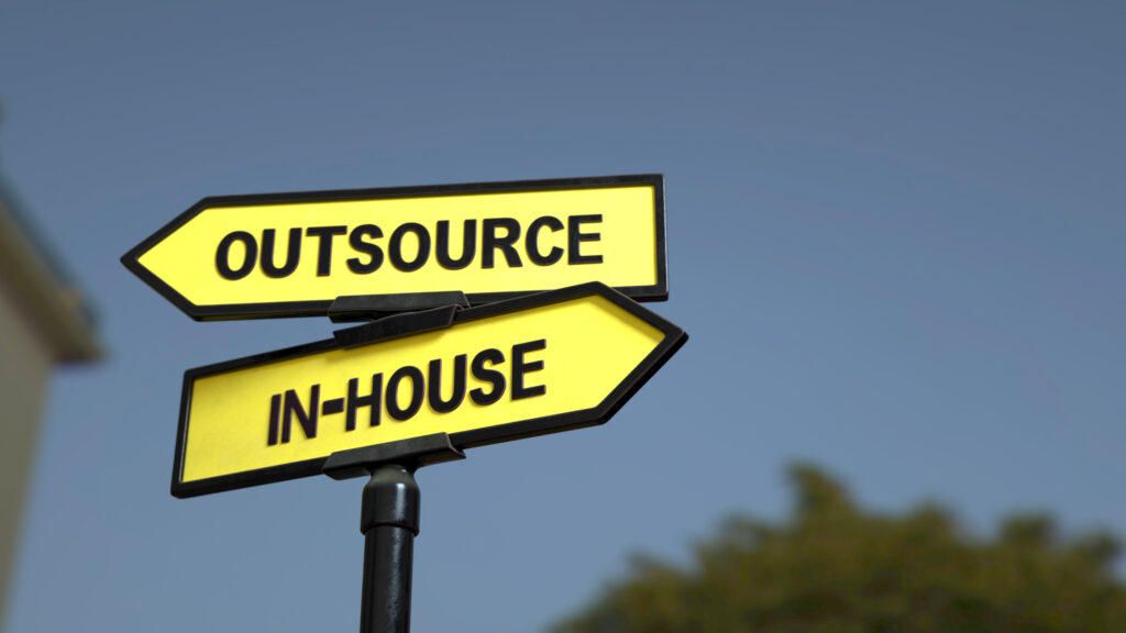 Difference between SEO Outsourcing and In-House SEO